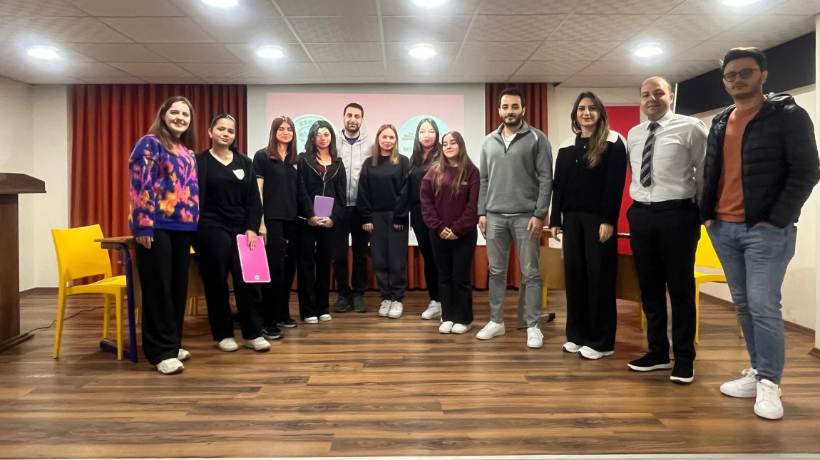 OKULUMUZ MÜNAZARA TURNUVALARI ÇEYREK FİNAL 2. KARŞILAŞMALAR İLE DEVAM EDİYOR